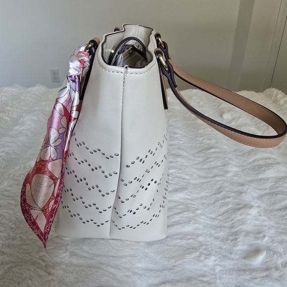 Anne Klein Ivory Tote Bag NWT - Picture 3 of 9